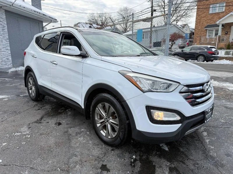 2014 Hyundai Santa Fe - Image 8 of 12