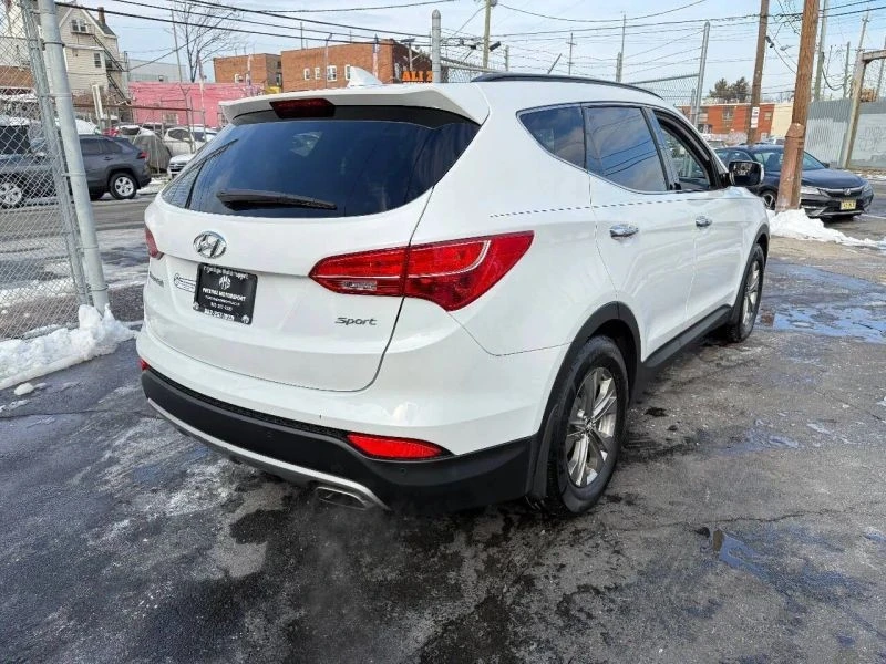 2014 Hyundai Santa Fe - Image 6 of 12