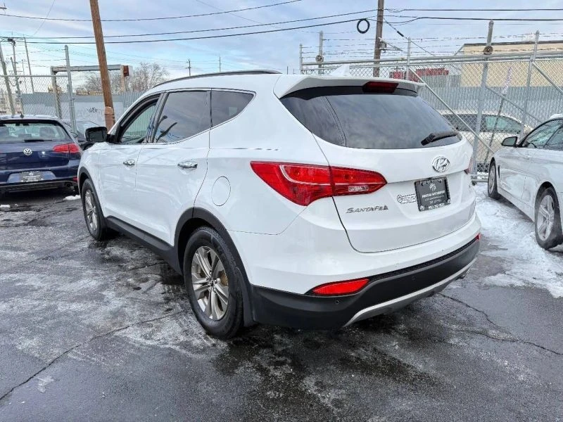 2014 Hyundai Santa Fe - Image 4 of 12