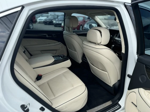 2014 Hyundai Equus - Image 13 of 19