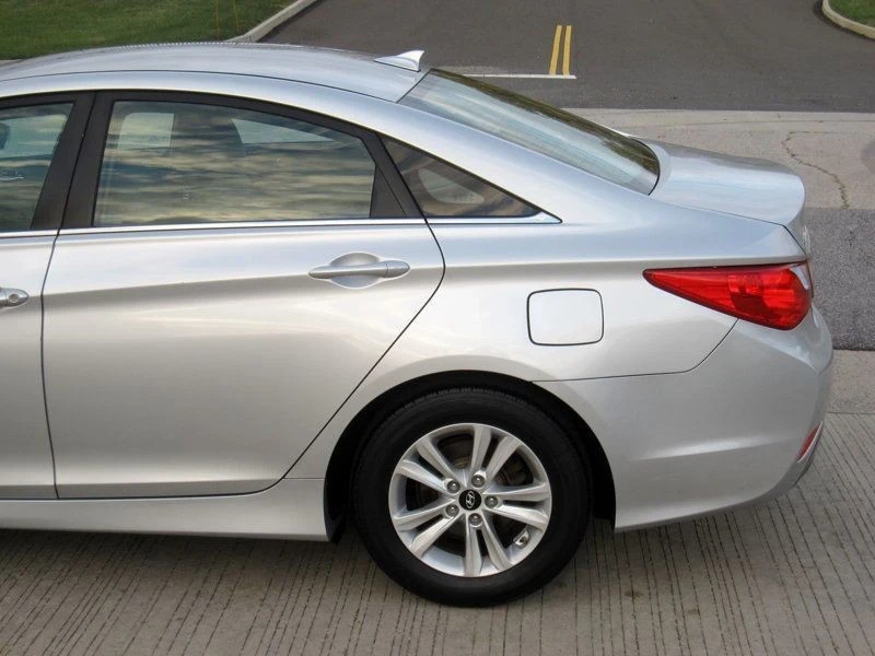2014 Hyundai Sonata - Image 8 of 12