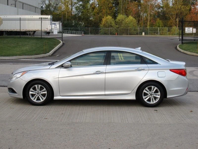 2014 Hyundai Sonata - Image 6 of 12