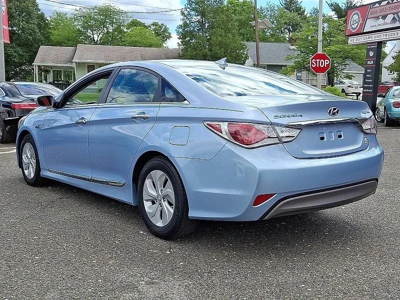 2014 Hyundai Sonata - Image 5 of 12