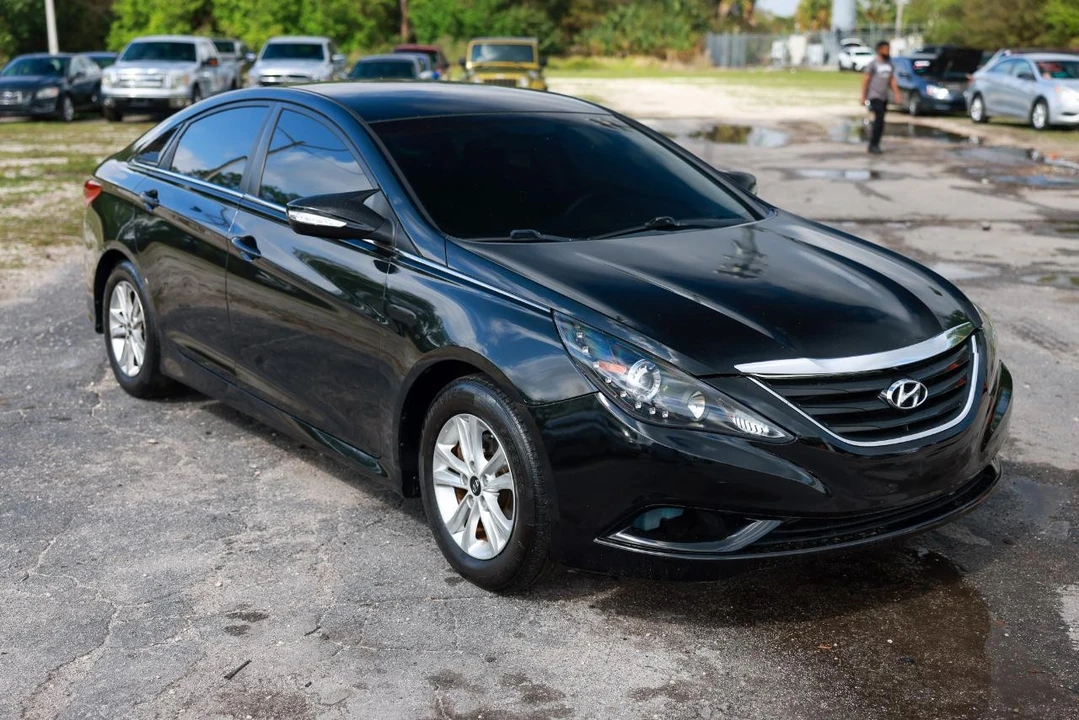 2014 Hyundai Sonata - Image 15 of 21