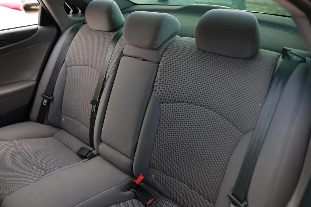 2014 Hyundai Sonata - Image 8 of 21