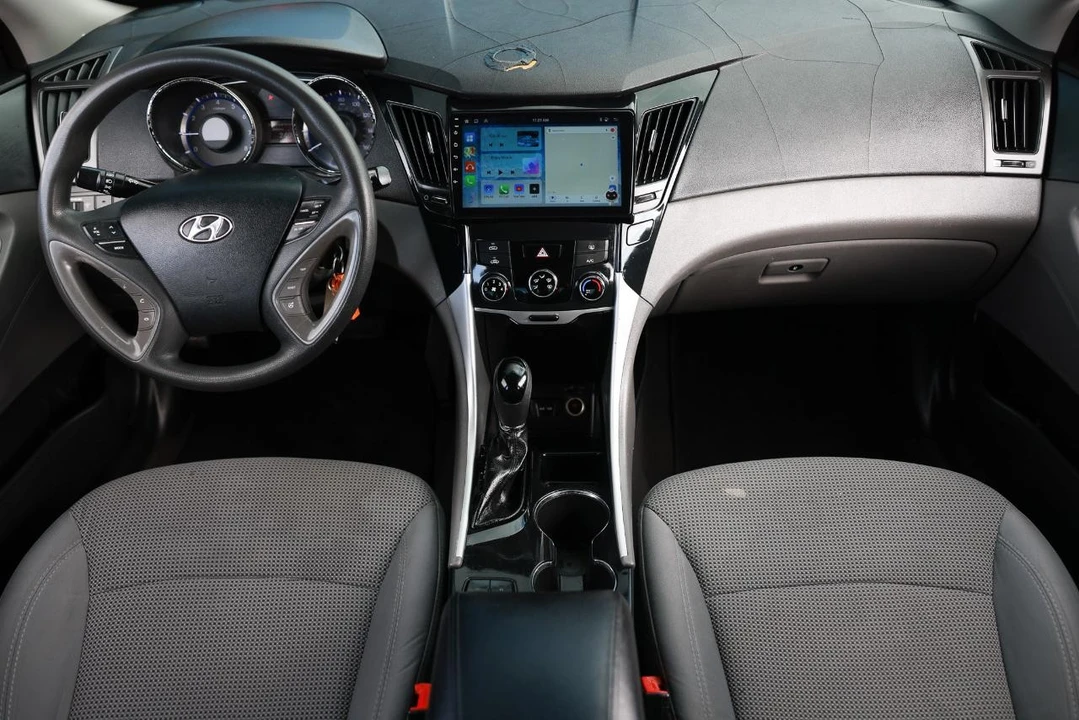 2014 Hyundai Sonata - Image 2 of 21