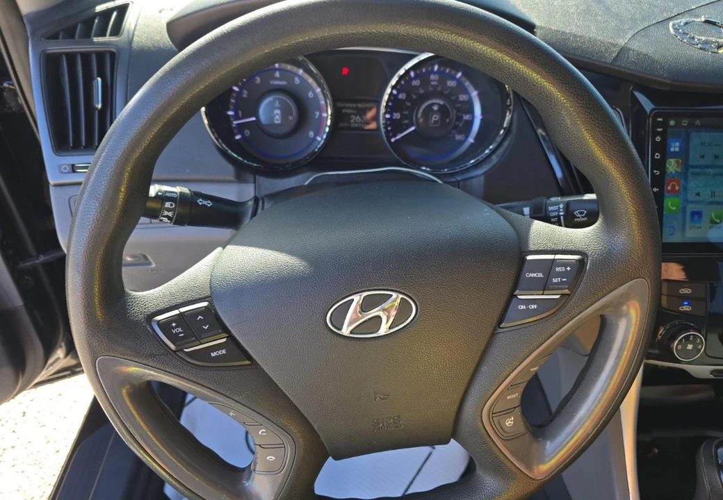 2014 Hyundai Sonata - Image 13 of 17