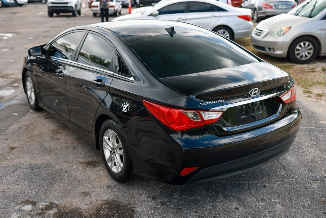 2014 Hyundai Sonata - Image 5 of 21