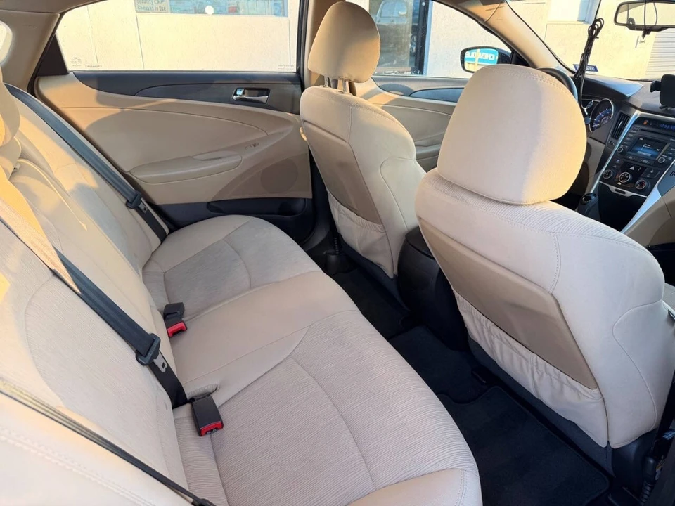 2014 Hyundai Sonata - Image 7 of 14