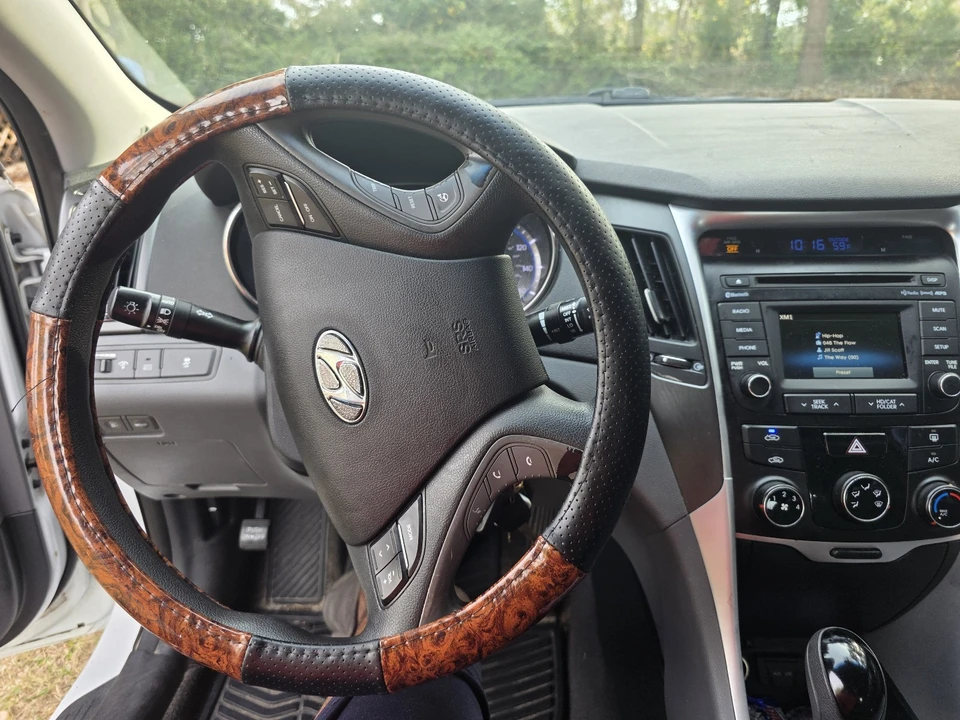 2014 Hyundai Sonata - Image 8 of 9