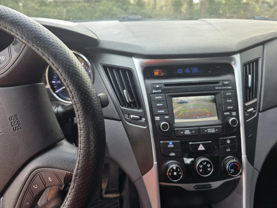 2014 Hyundai Sonata - Image 7 of 9