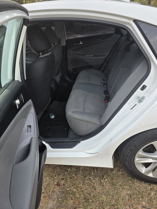 2014 Hyundai Sonata - Image 5 of 9