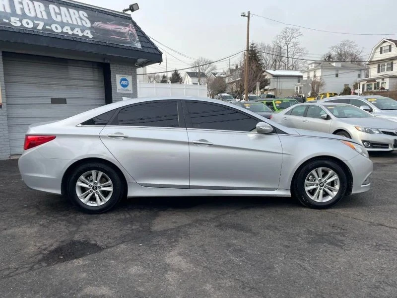 2014 Hyundai Sonata - Image 8 of 12