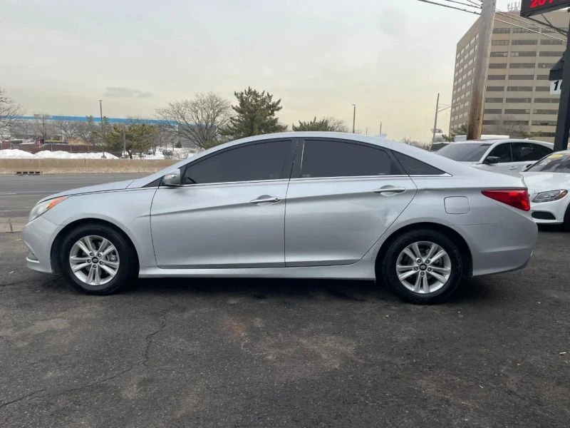 2014 Hyundai Sonata - Image 2 of 12