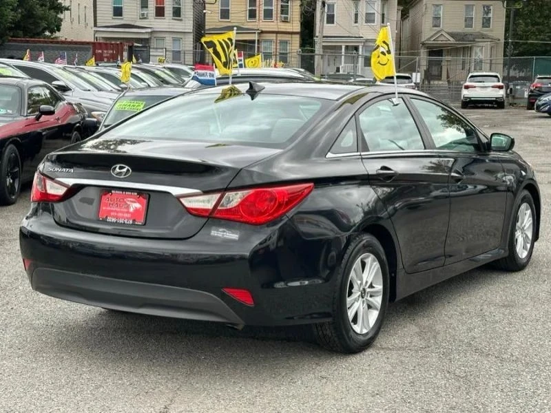 2014 Hyundai Sonata - Image 4 of 12