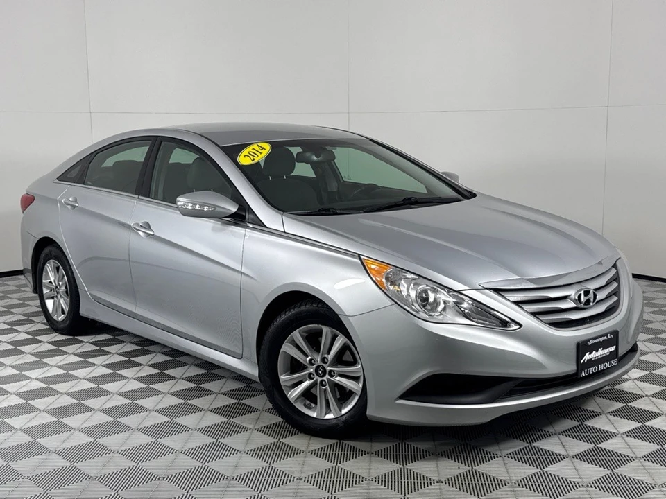 2014 Hyundai Sonata - Image 2 of 12