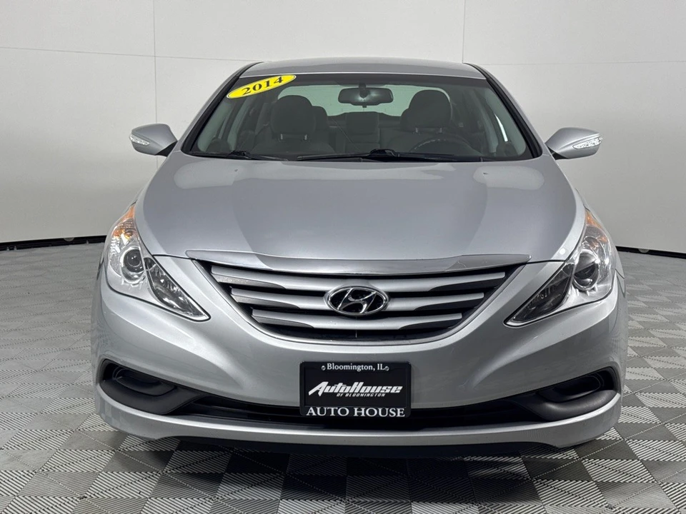2014 Hyundai Sonata - Image 10 of 12
