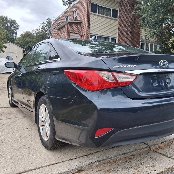 2014 Hyundai Sonata - Image 8 of 21