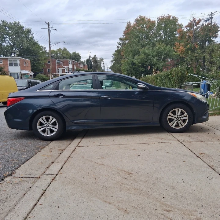 2014 Hyundai Sonata - Image 9 of 21