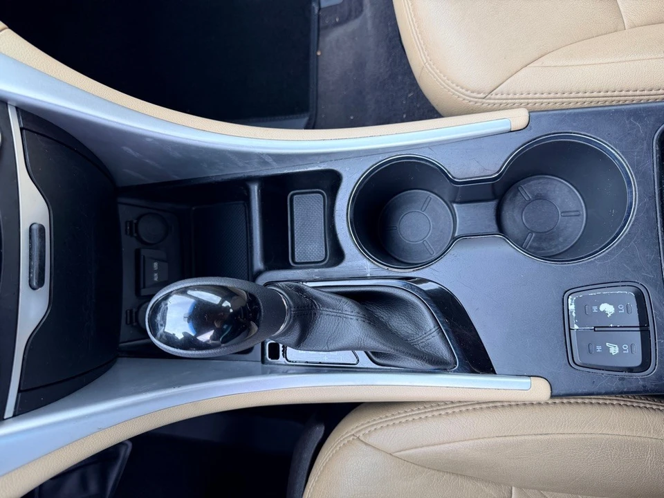 2014 Hyundai Sonata - Image 14 of 17