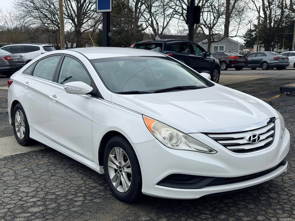 2014 Hyundai Sonata - Image 3 of 17