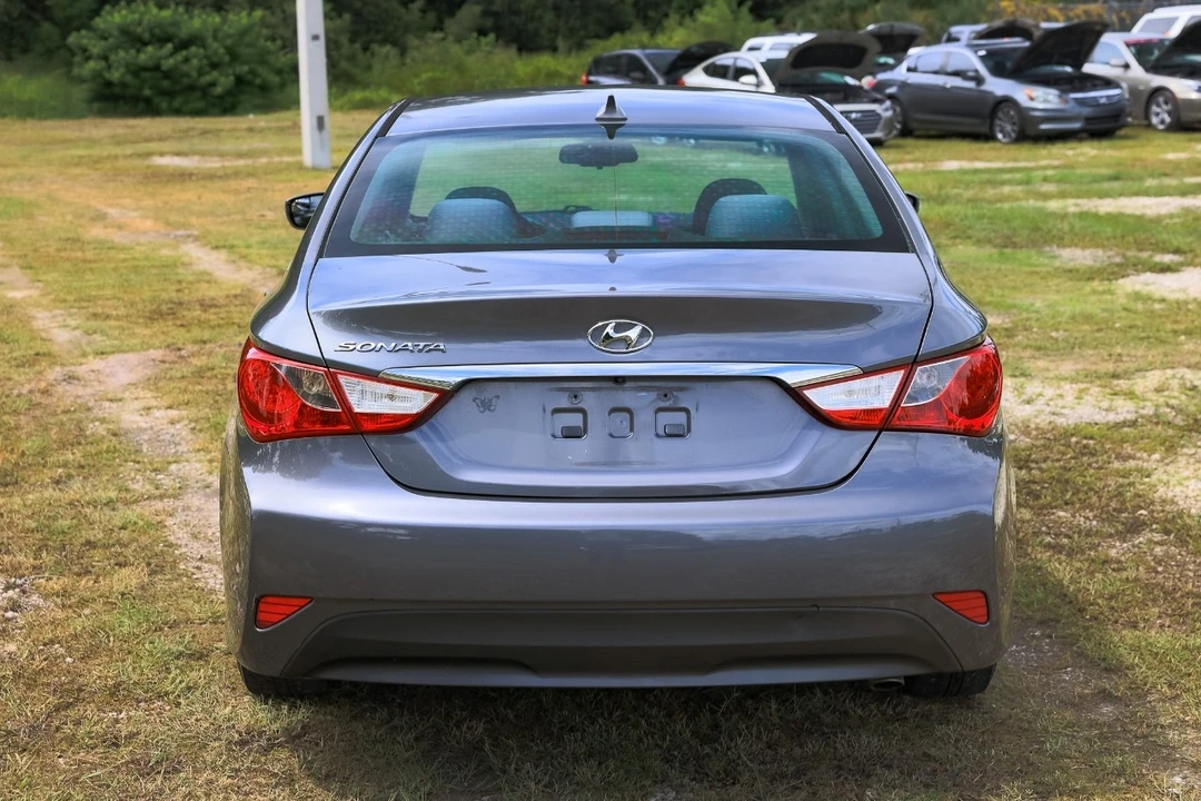 2014 Hyundai Sonata - Image 9 of 12