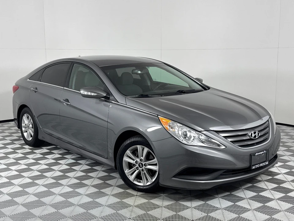 2014 Hyundai Sonata - Image 2 of 12