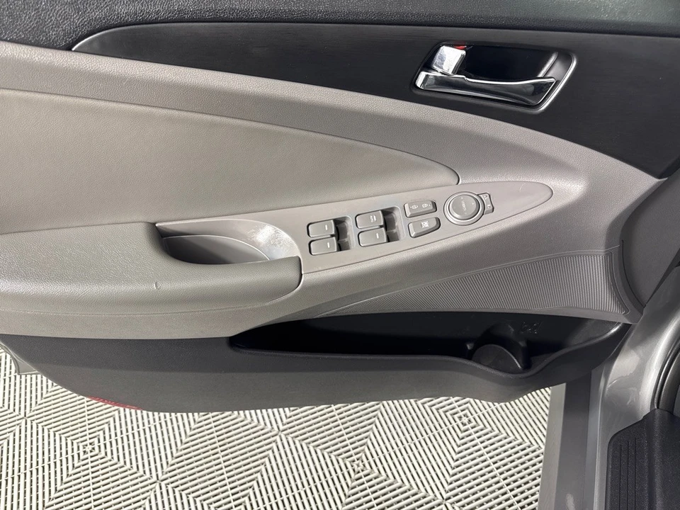 2014 Hyundai Sonata - Image 12 of 12
