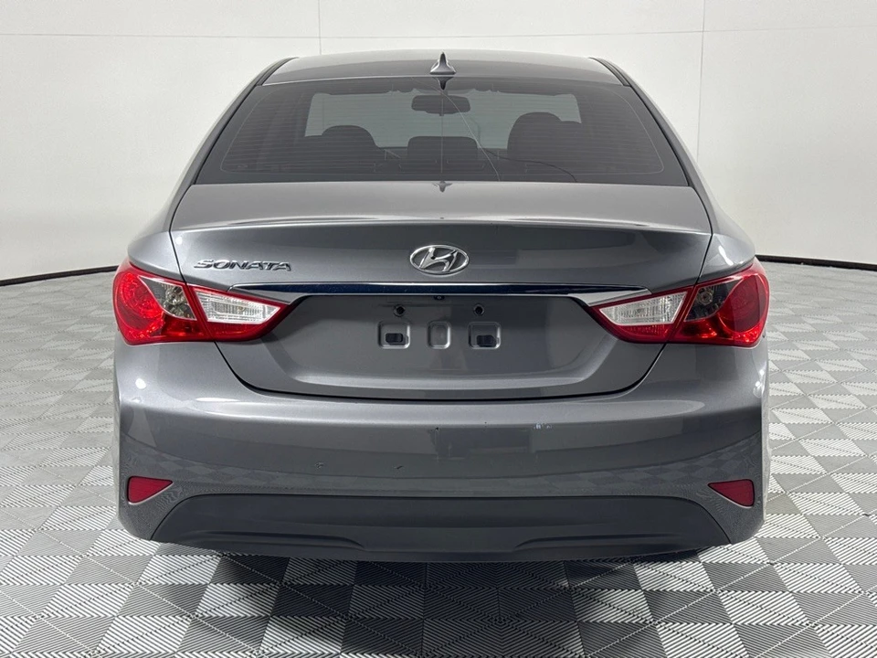 2014 Hyundai Sonata - Image 6 of 12