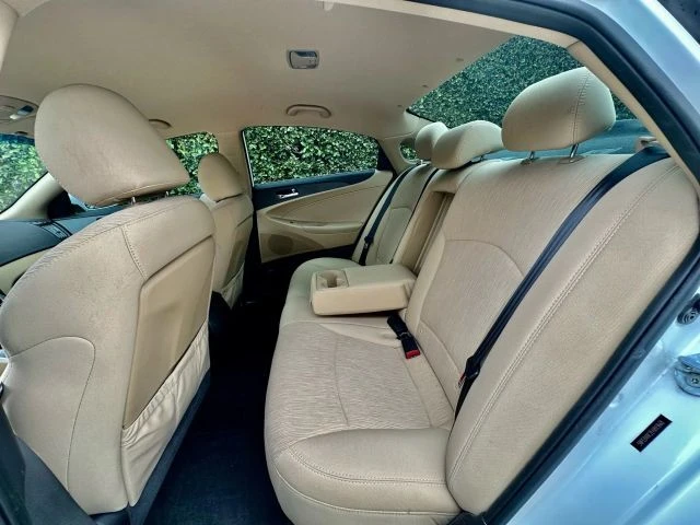 2014 Hyundai Sonata - Image 17 of 21