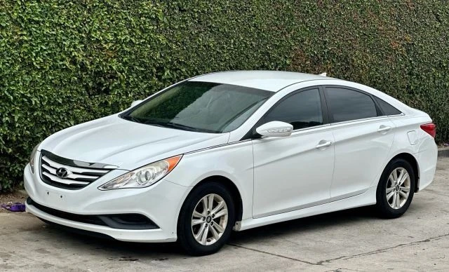 2014 Hyundai Sonata - Image 10 of 21