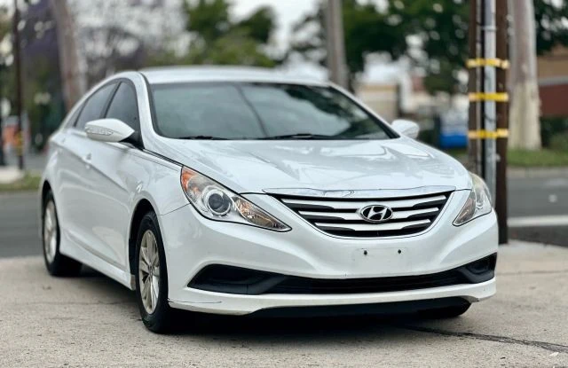 2014 Hyundai Sonata - Image 4 of 21