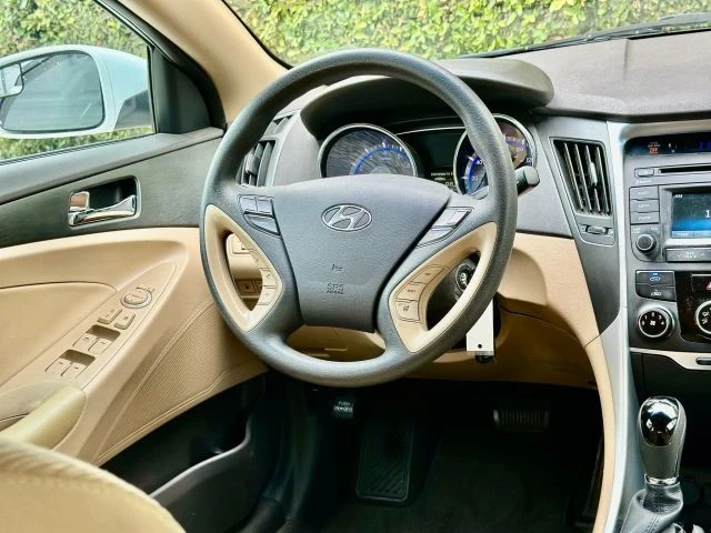 2014 Hyundai Sonata - Image 14 of 21