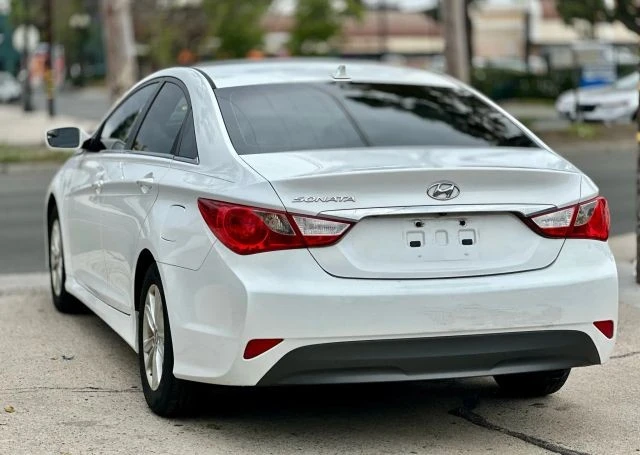 2014 Hyundai Sonata - Image 6 of 21