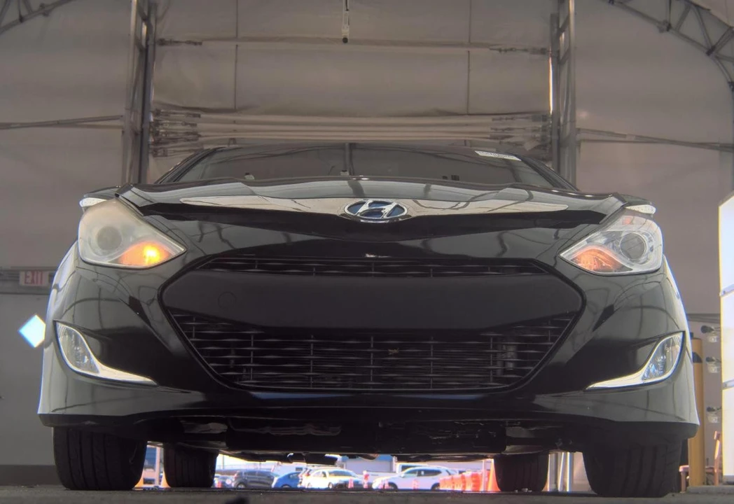 2014 Hyundai Sonata - Image 8 of 12