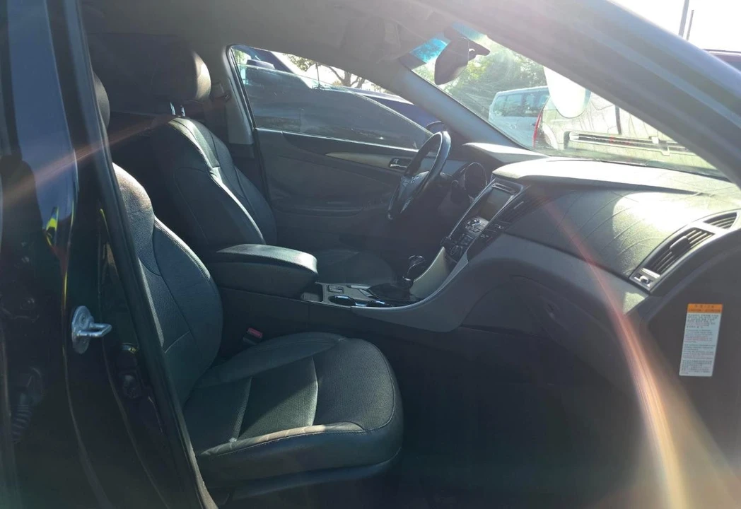 2014 Hyundai Sonata - Image 11 of 12