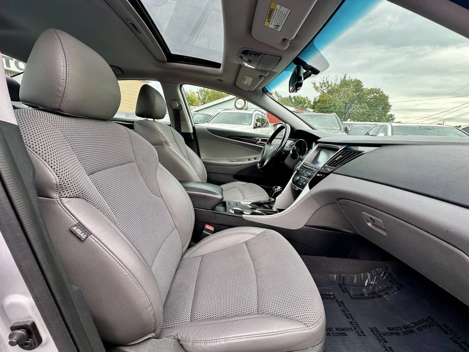 2014 Hyundai Sonata - Image 16 of 21