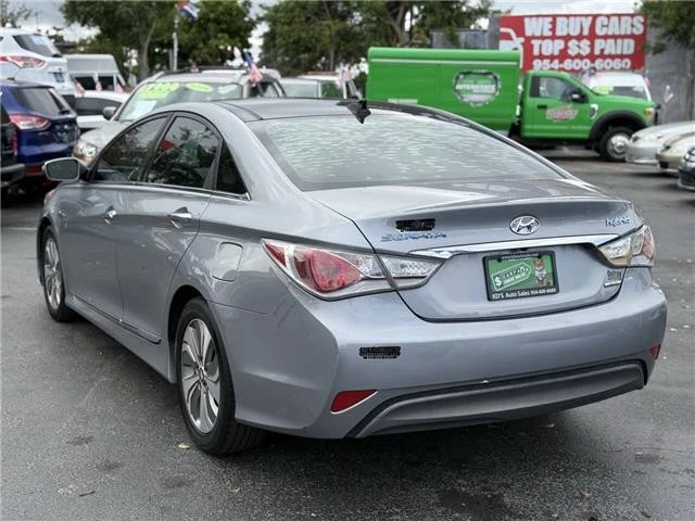 2014 Hyundai Sonata - Image 6 of 12