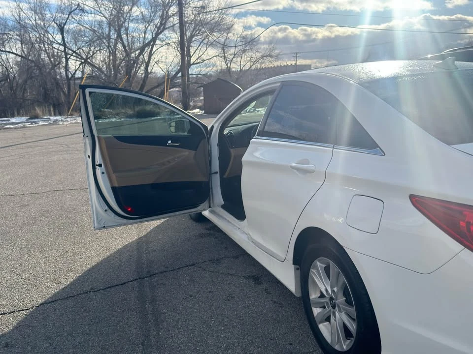 2014 Hyundai Sonata - Image 13 of 13