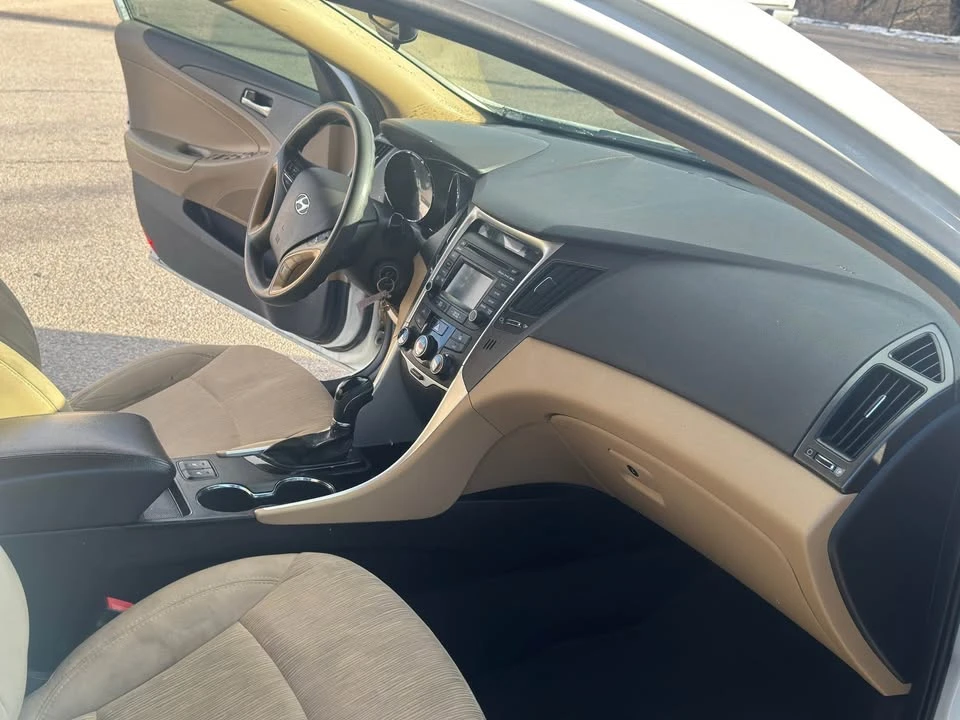 2014 Hyundai Sonata - Image 7 of 13