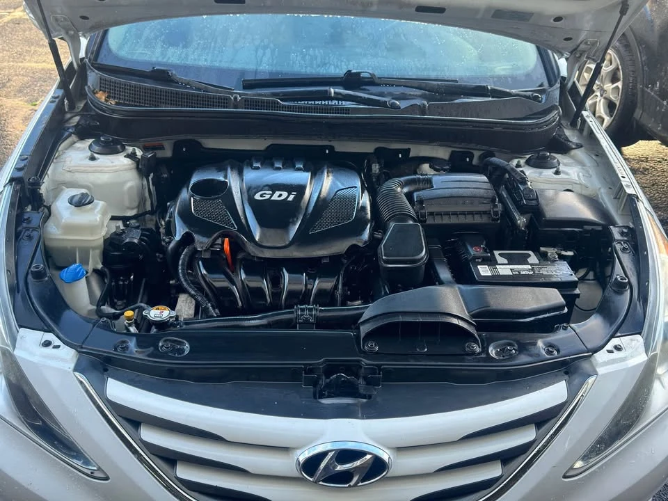 2014 Hyundai Sonata - Image 2 of 13