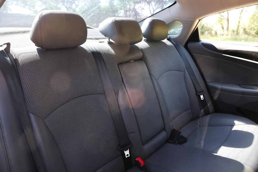 2014 Hyundai Sonata - Image 14 of 21