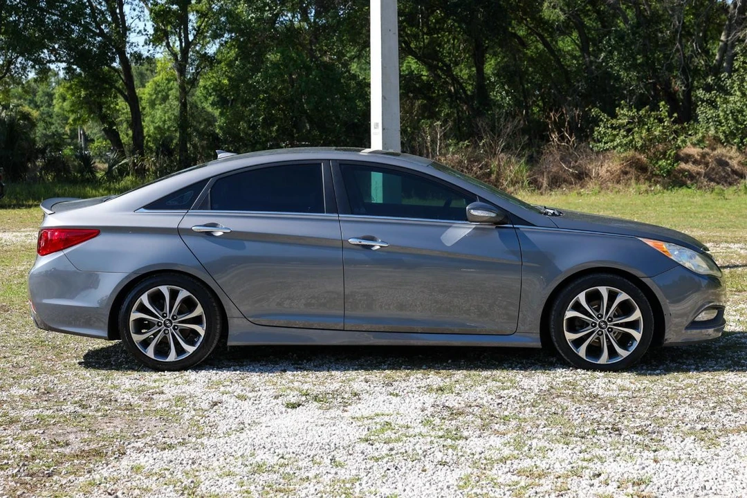 2014 Hyundai Sonata - Image 13 of 21
