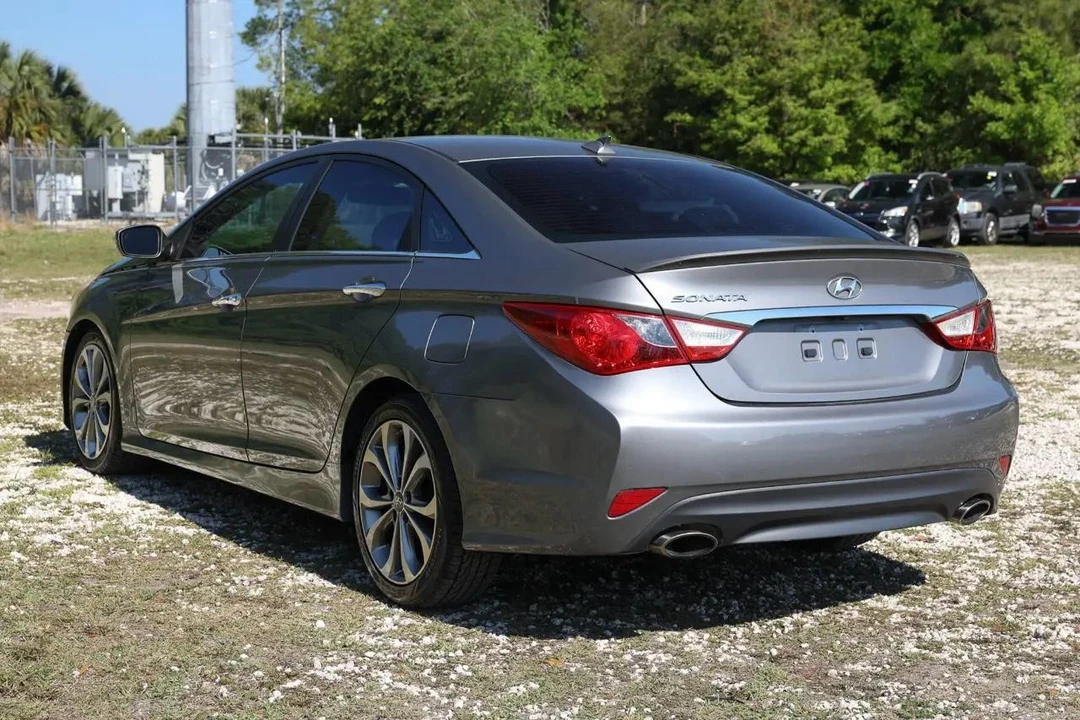2014 Hyundai Sonata - Image 5 of 21
