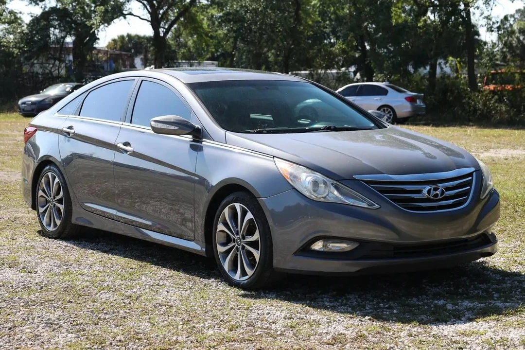 2014 Hyundai Sonata - Image 15 of 21