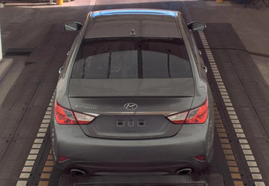 2014 Hyundai Sonata - Image 6 of 14