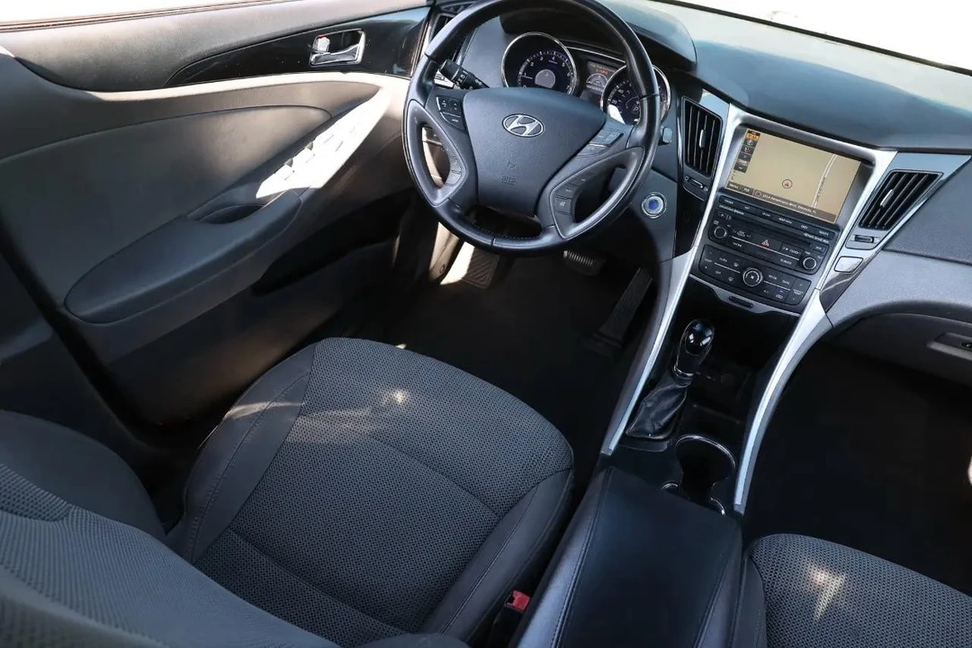 2014 Hyundai Sonata - Image 20 of 21