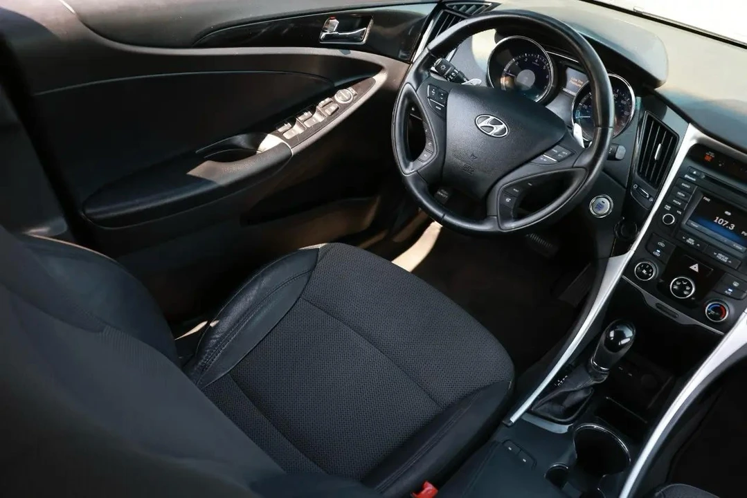 2014 Hyundai Sonata - Image 20 of 21