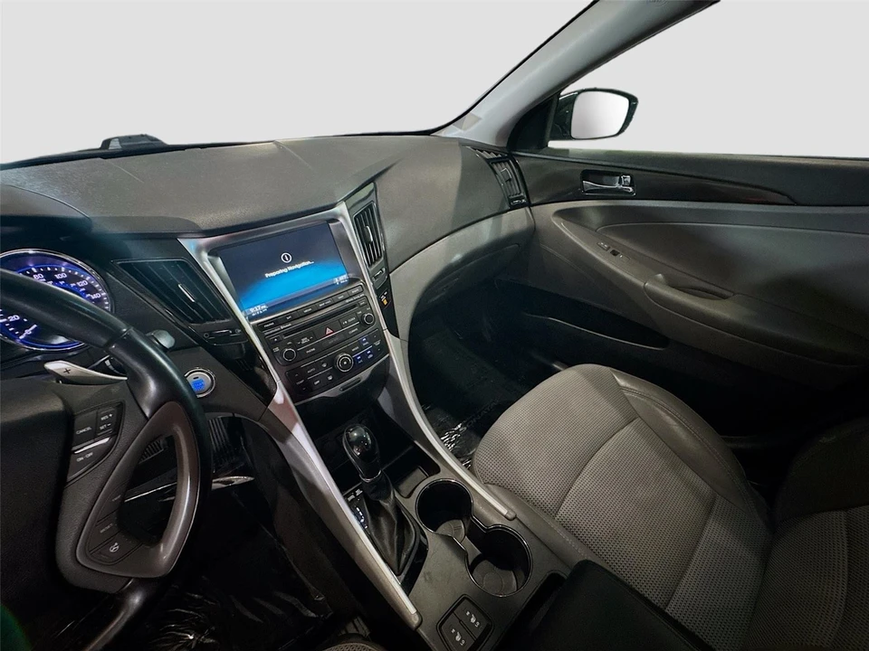 2014 Hyundai Sonata - Image 8 of 21