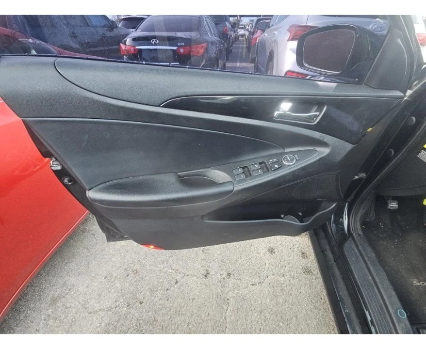 2014 Hyundai Sonata - Image 11 of 12